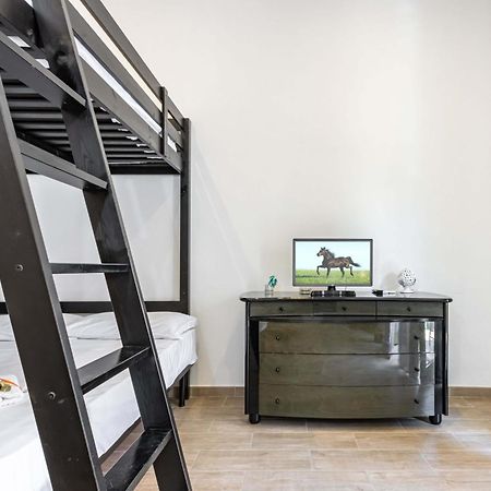 San Nicola Apartments By Rentbeat Bari Ngoại thất bức ảnh